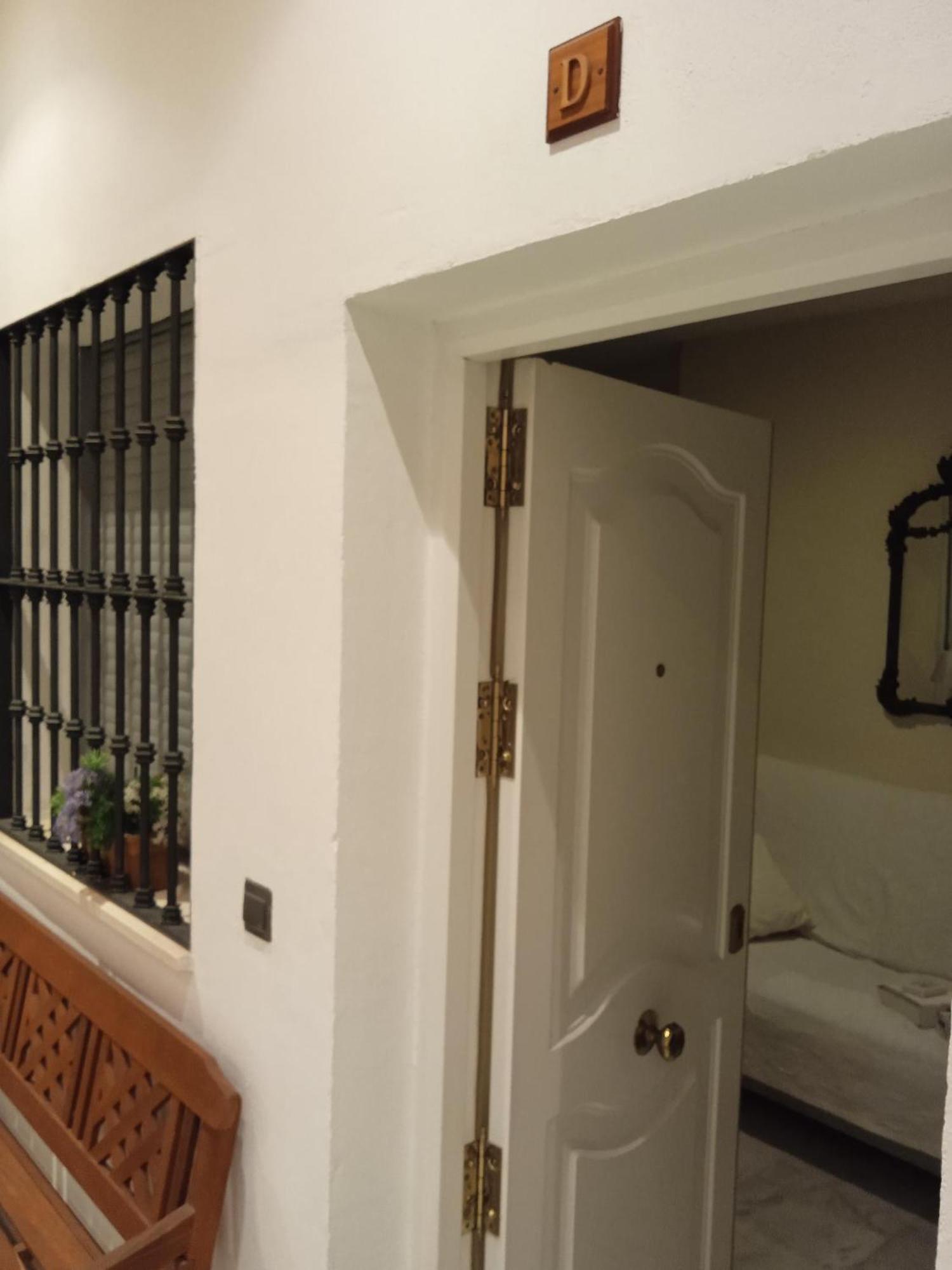 Apartamento Con Encanto Muy Centrico En Pilatos Sevilla Ideal Para Pareja Ngoại thất bức ảnh