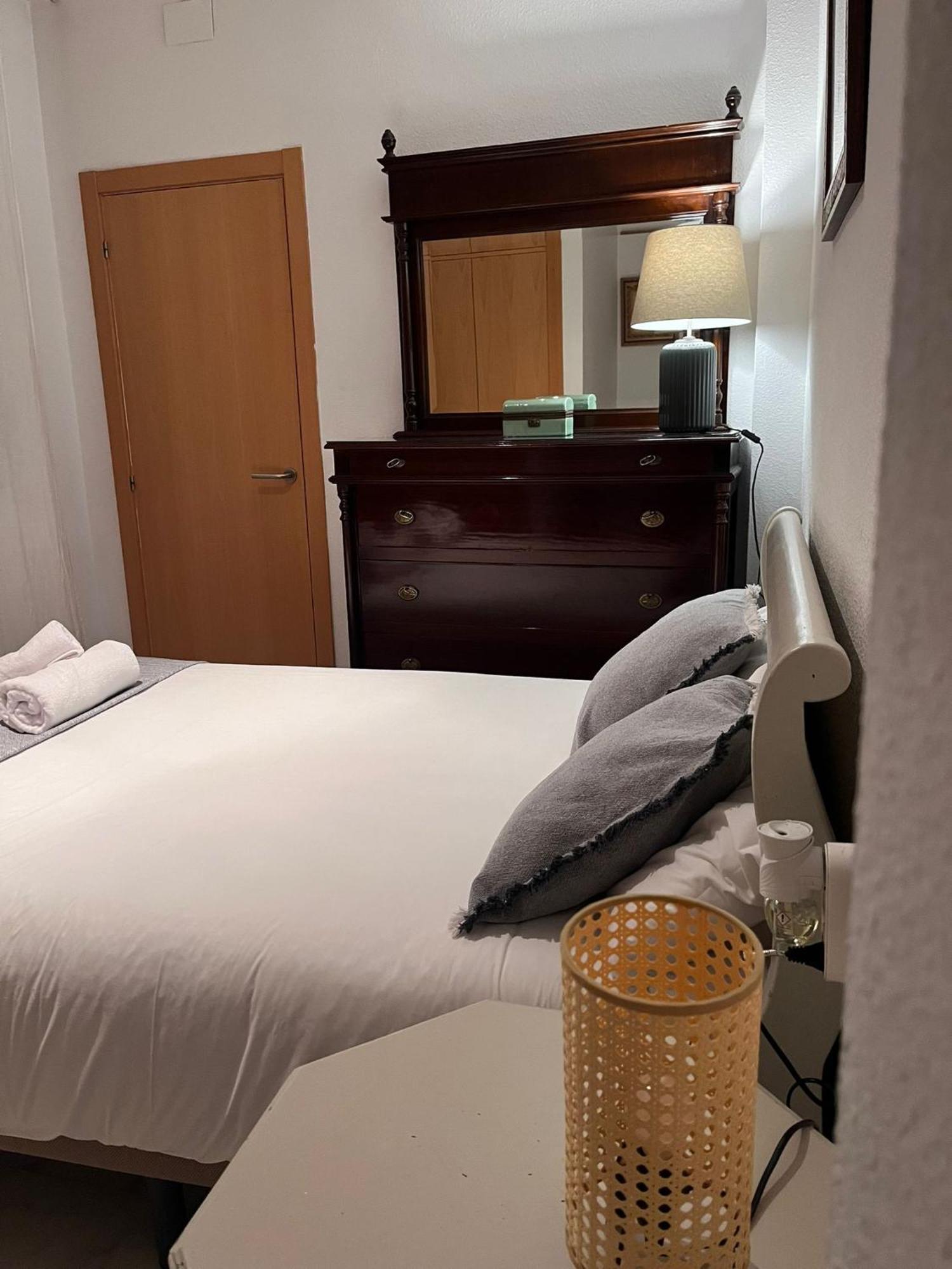 Apartamento Con Encanto Muy Centrico En Pilatos Sevilla Ideal Para Pareja Ngoại thất bức ảnh